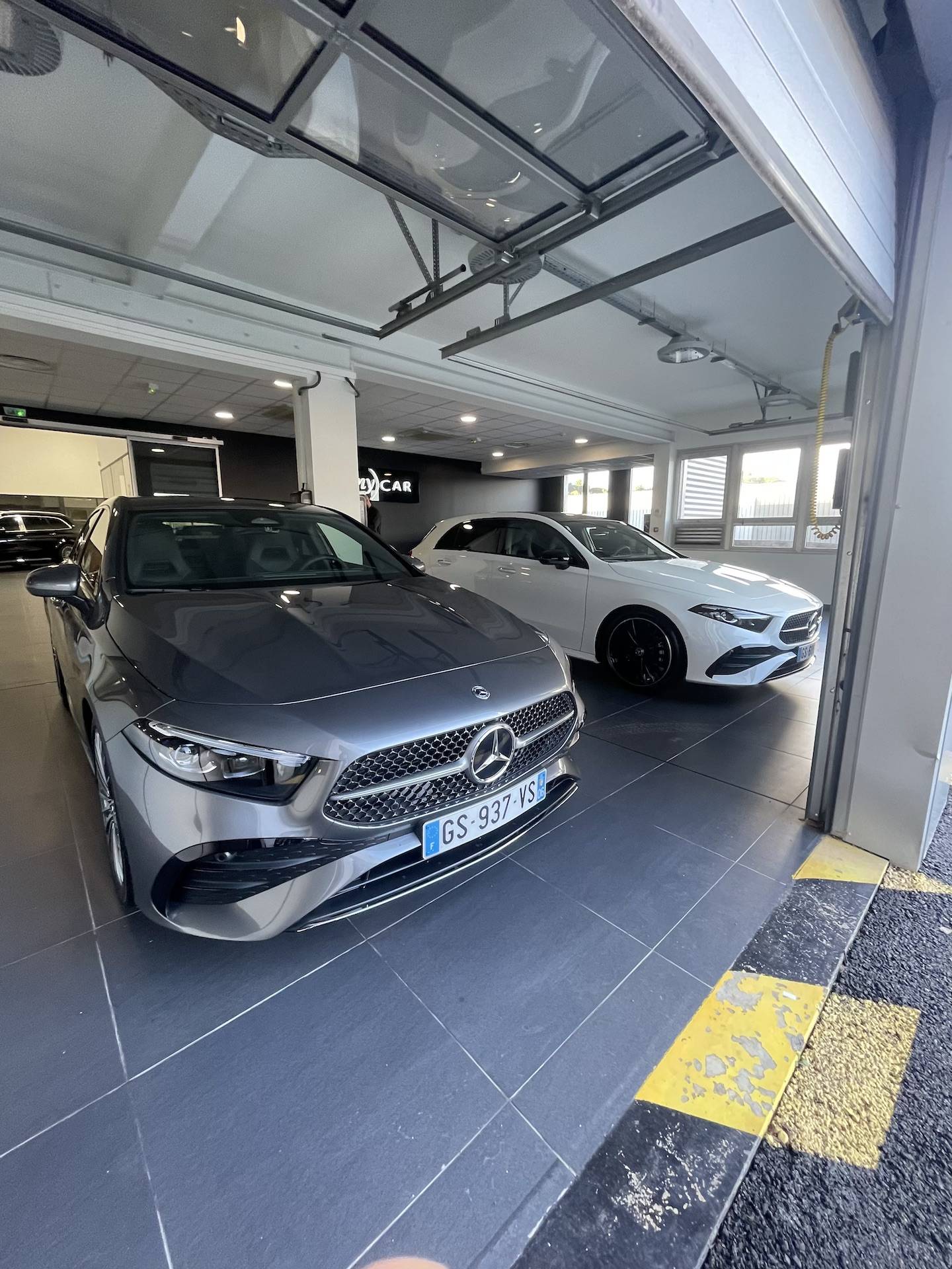 Louer une MERCEDES CLASSE A 200D AMG LINE