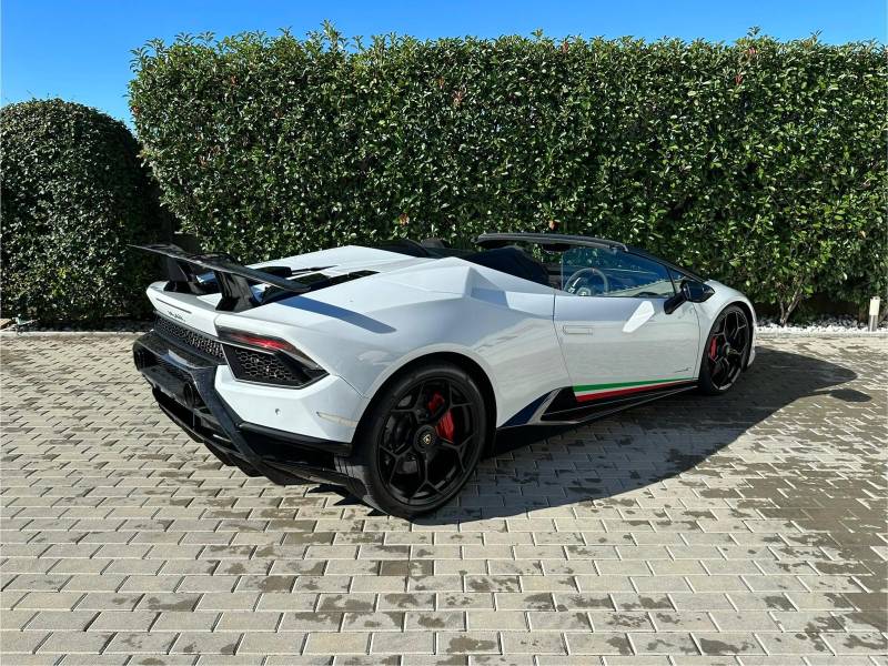 Location Aventador St Tropez
